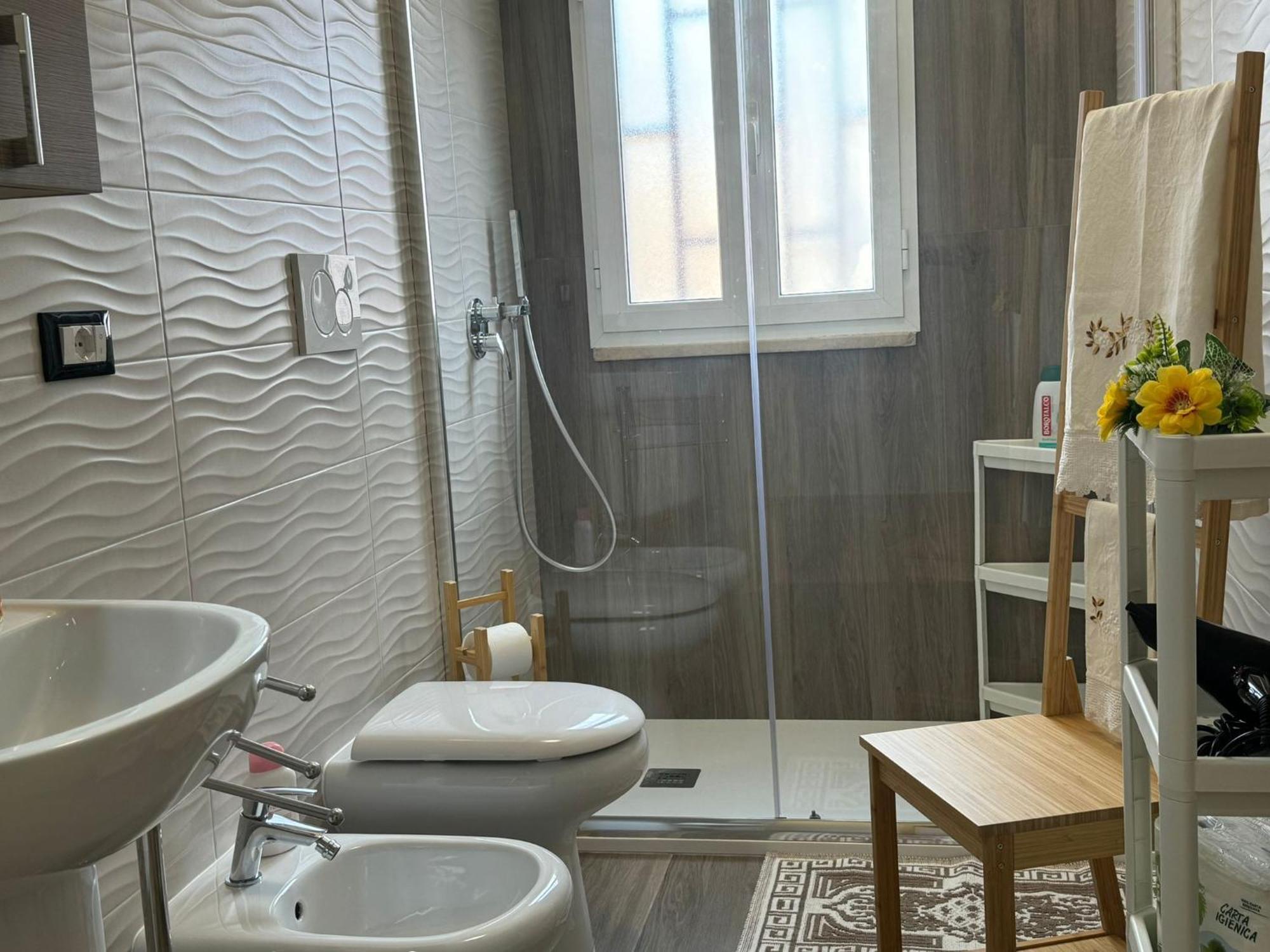 Casa Vacanze La Perla Rara Taranto Exterior foto